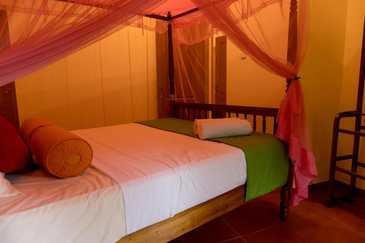 Aronka Homestay Kandy Exterior photo