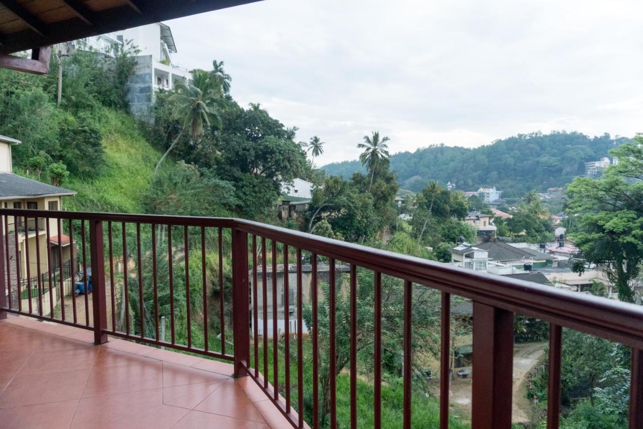 Aronka Homestay Kandy Exterior photo